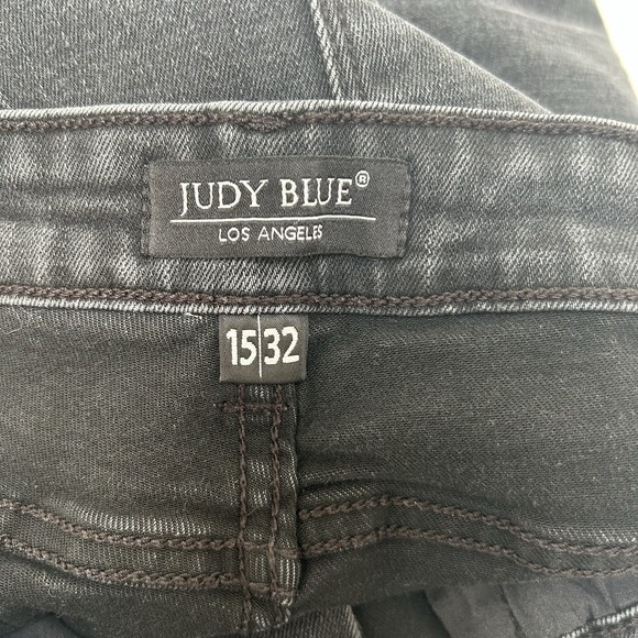Judy Blue Black Destroyed Leopard Patch Skinny Jeans Size‎ 15/32 Style #82168 - Picture 2 of 5